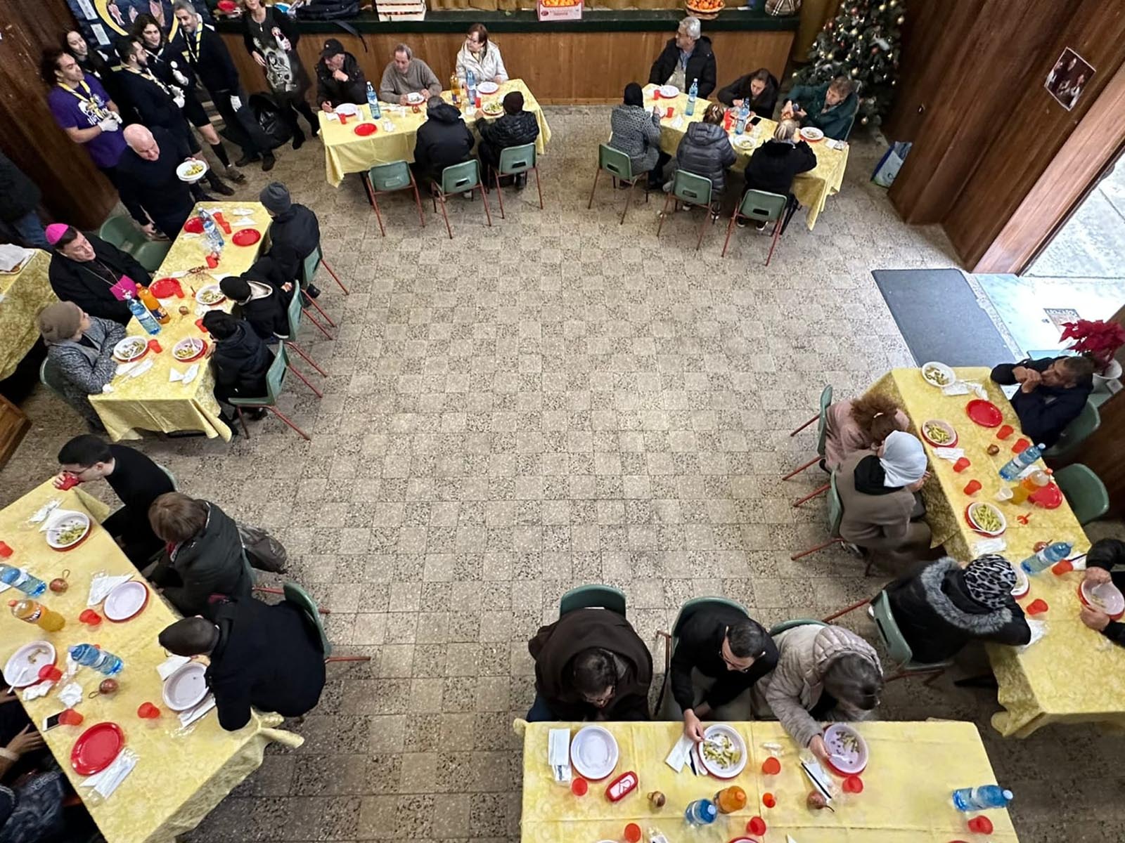 Foto Mensa della Fraternità della parrocchia "San Pio X" di Catanzaro