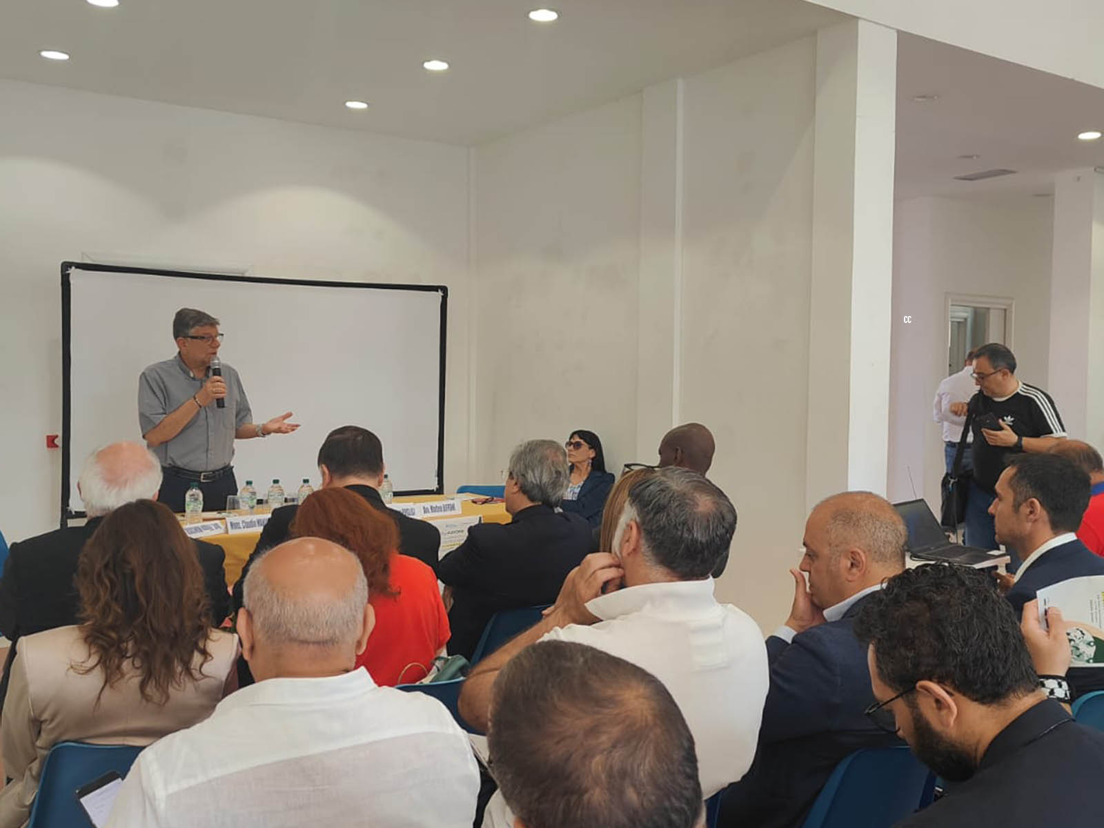 MigrAZIONI: sfide per creare opportunità di solidarietà e di pace