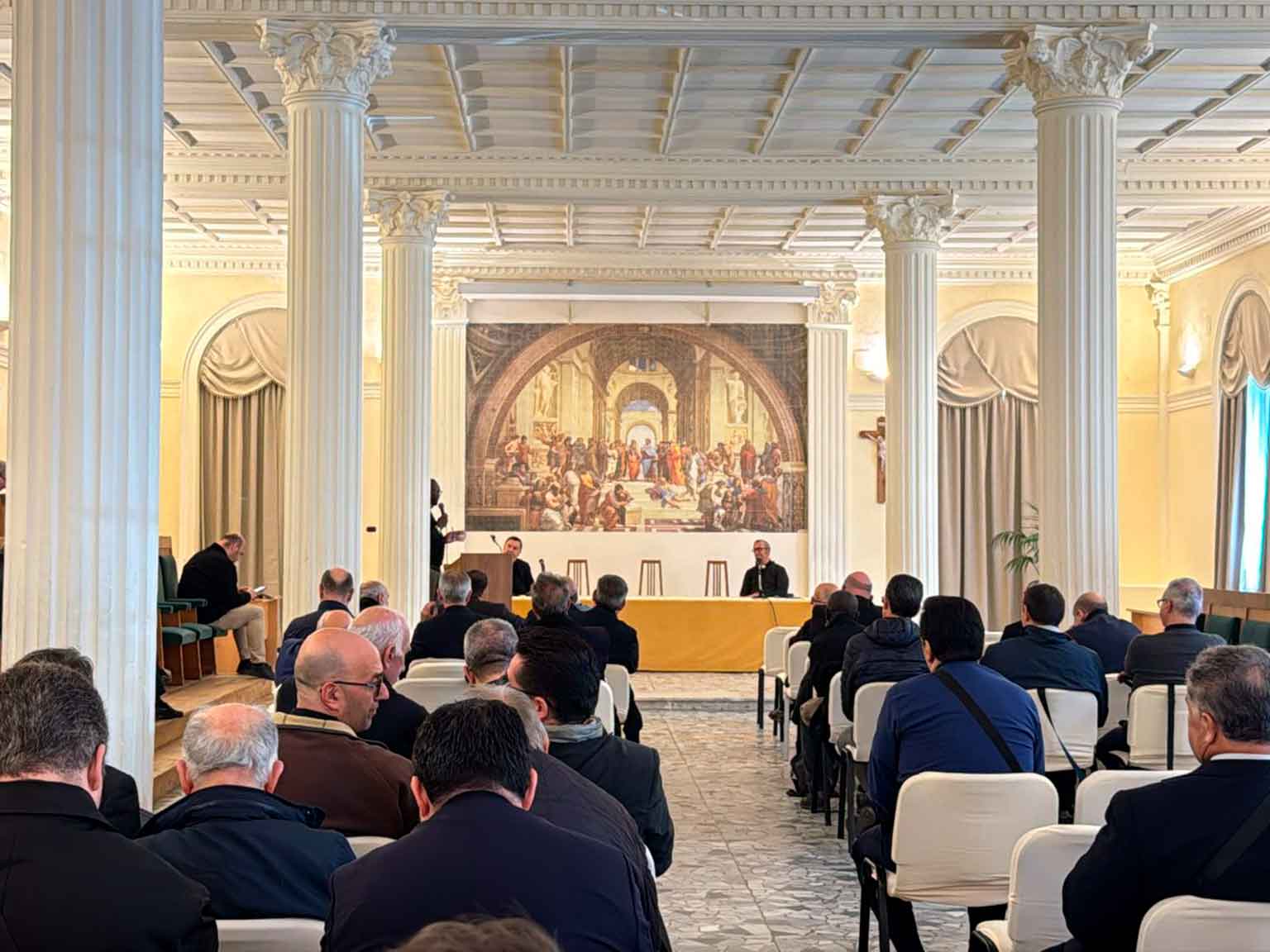 Foto al termine dell'aggiornamento teologico-pastorale del clero diocesano del 21 e 22 maggio 2025