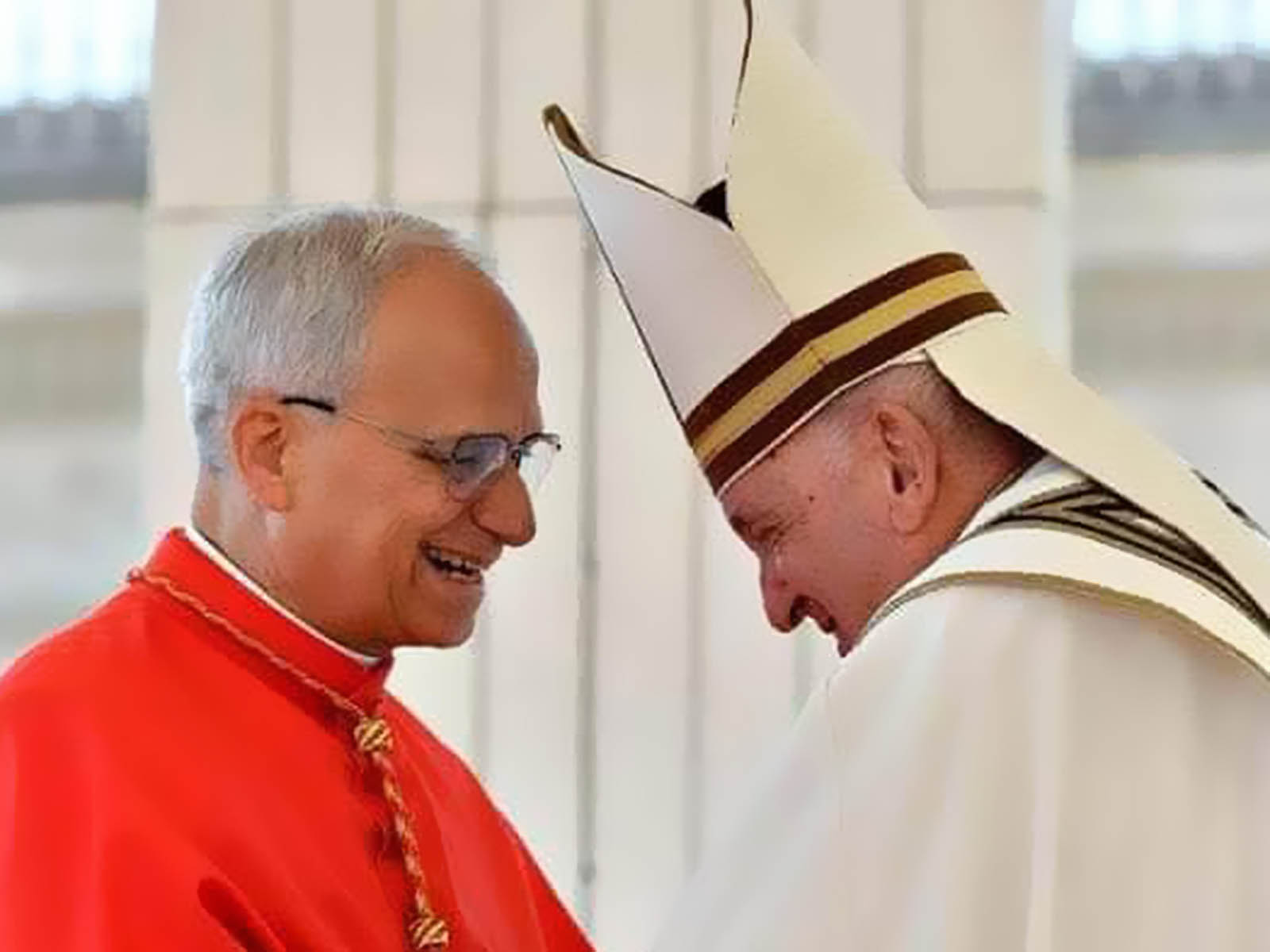 Foto di Papa Francesco con l'allora cardinale Prevost, oggi Papa Leone XIV